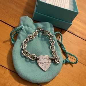 Tiffany & Co. Chain Heart Bracelet